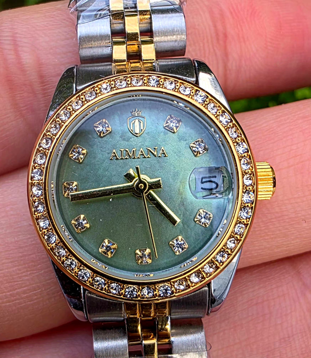 ✨ Elegant Women's Quartz Watch ✨