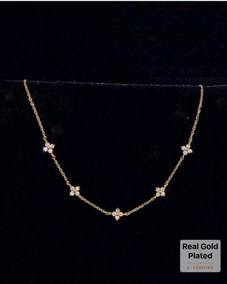 5 CLOVER NECKLACE