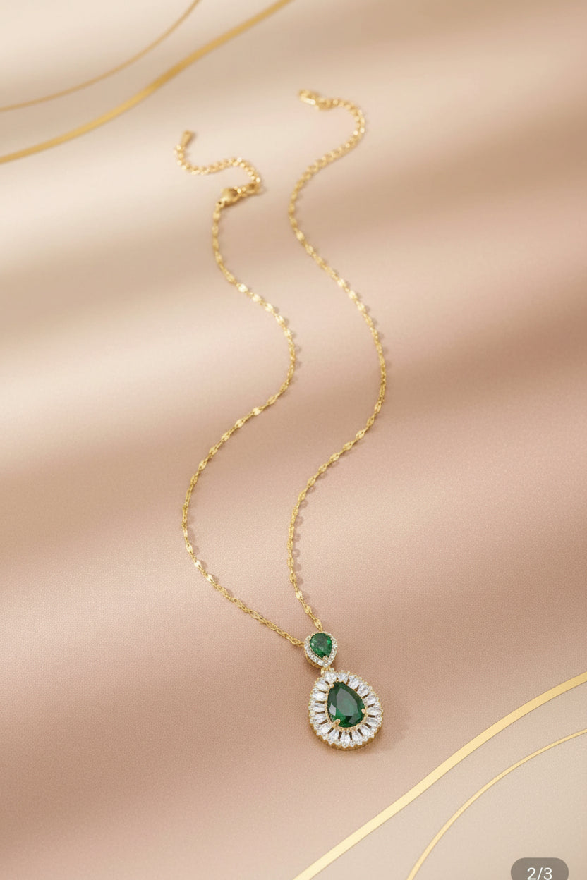 Dark Green Pendant Necklace