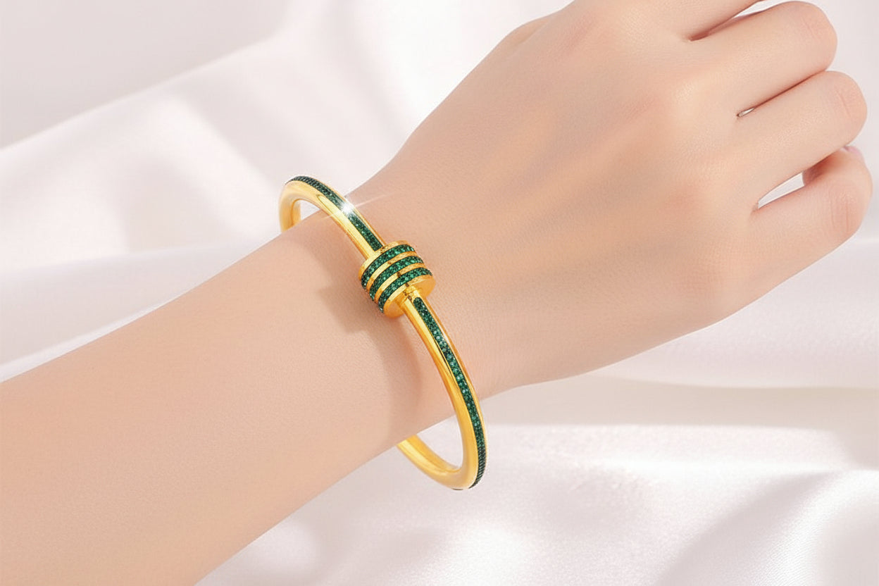 White / Royal Green Bengale