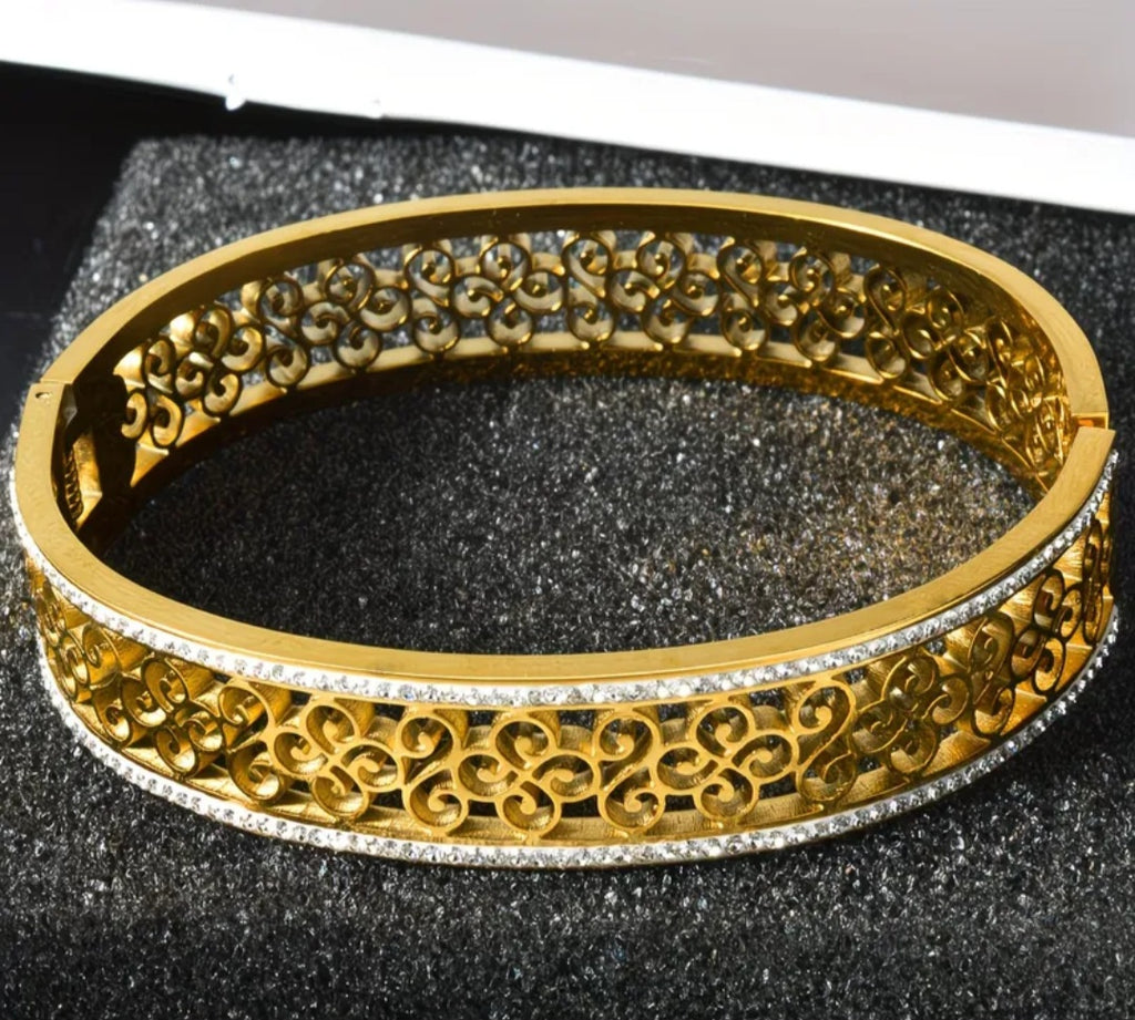 Vintage Style Rhinestone Encrusted Stainless Steel Bengale Bracelet
