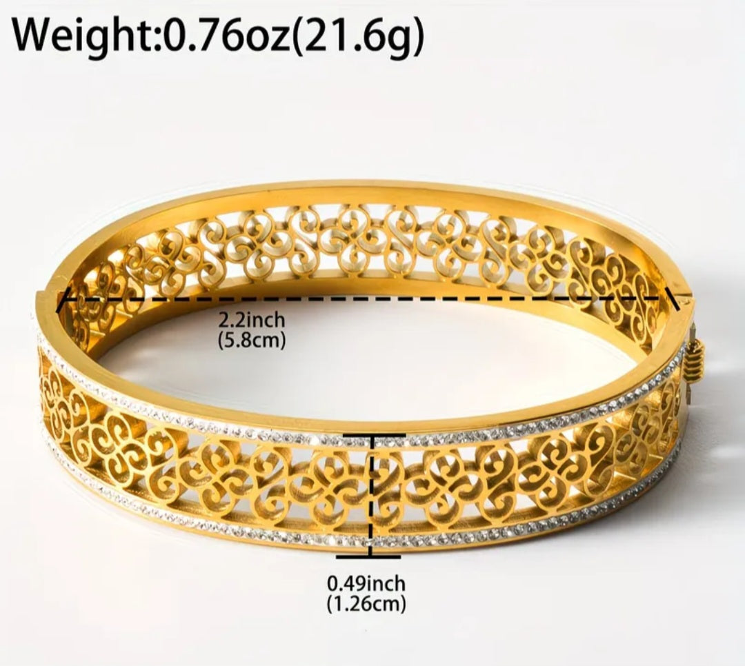 Vintage Style Rhinestone Encrusted Stainless Steel Bengale Bracelet