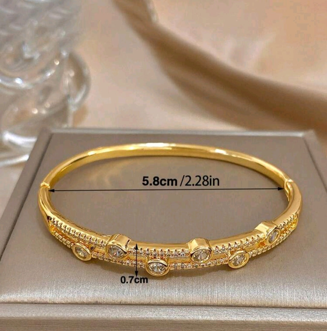 Diamond-Cut Zirconia Bengale
