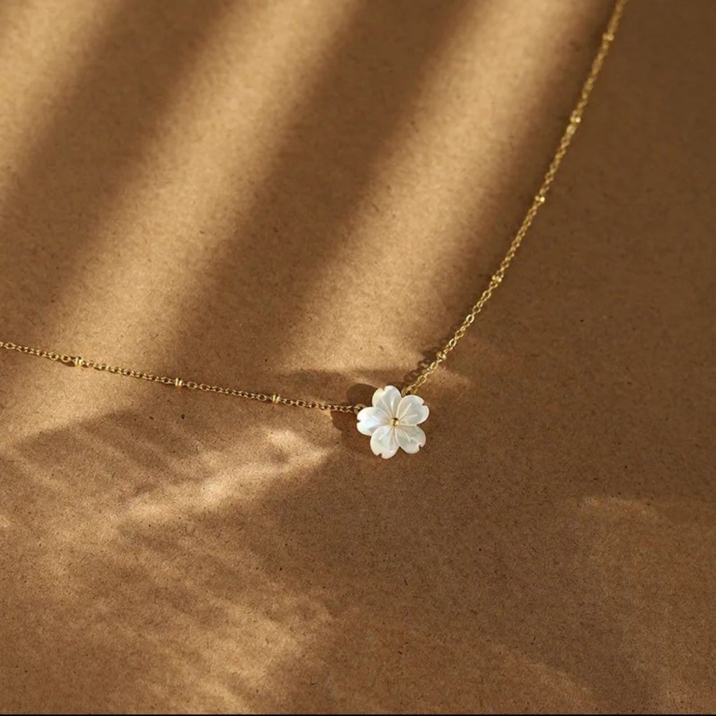 White Flower Set