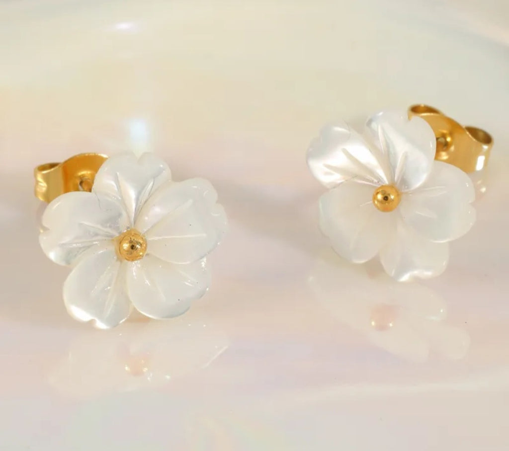 White Flower Set