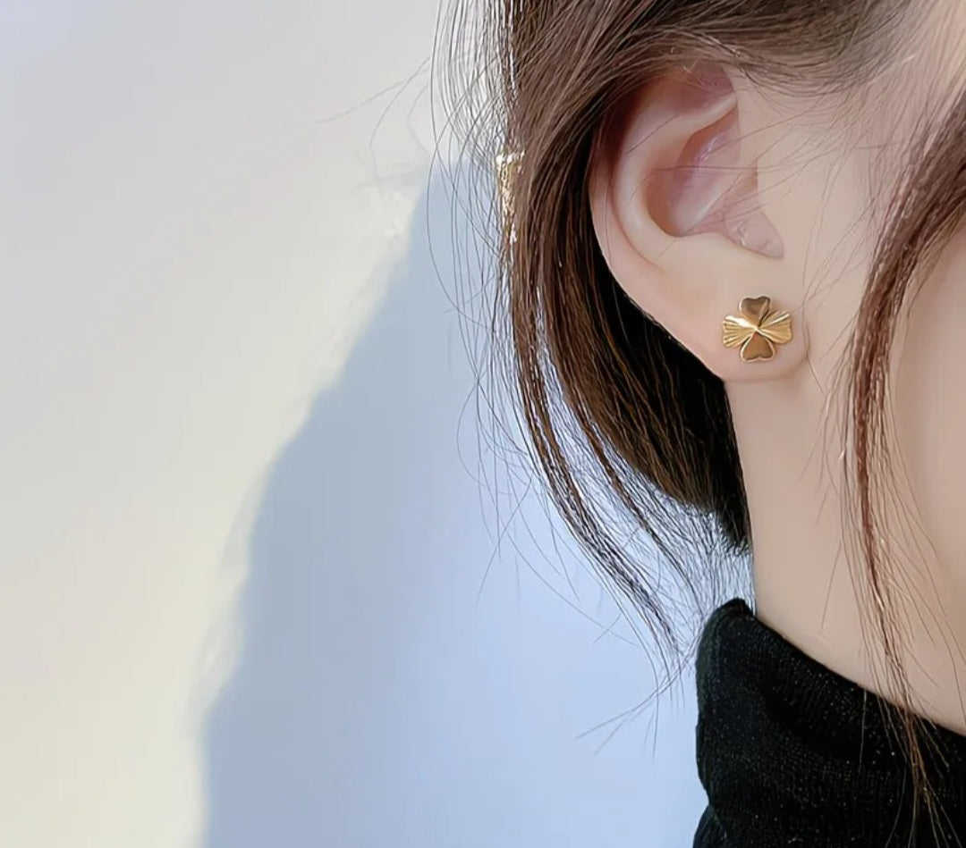 Gold Plated Heart-Shaped Lucky Four-Leaf Clover Earrings