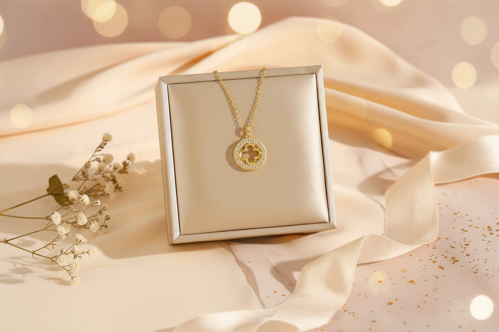 Clover Rome Necklace