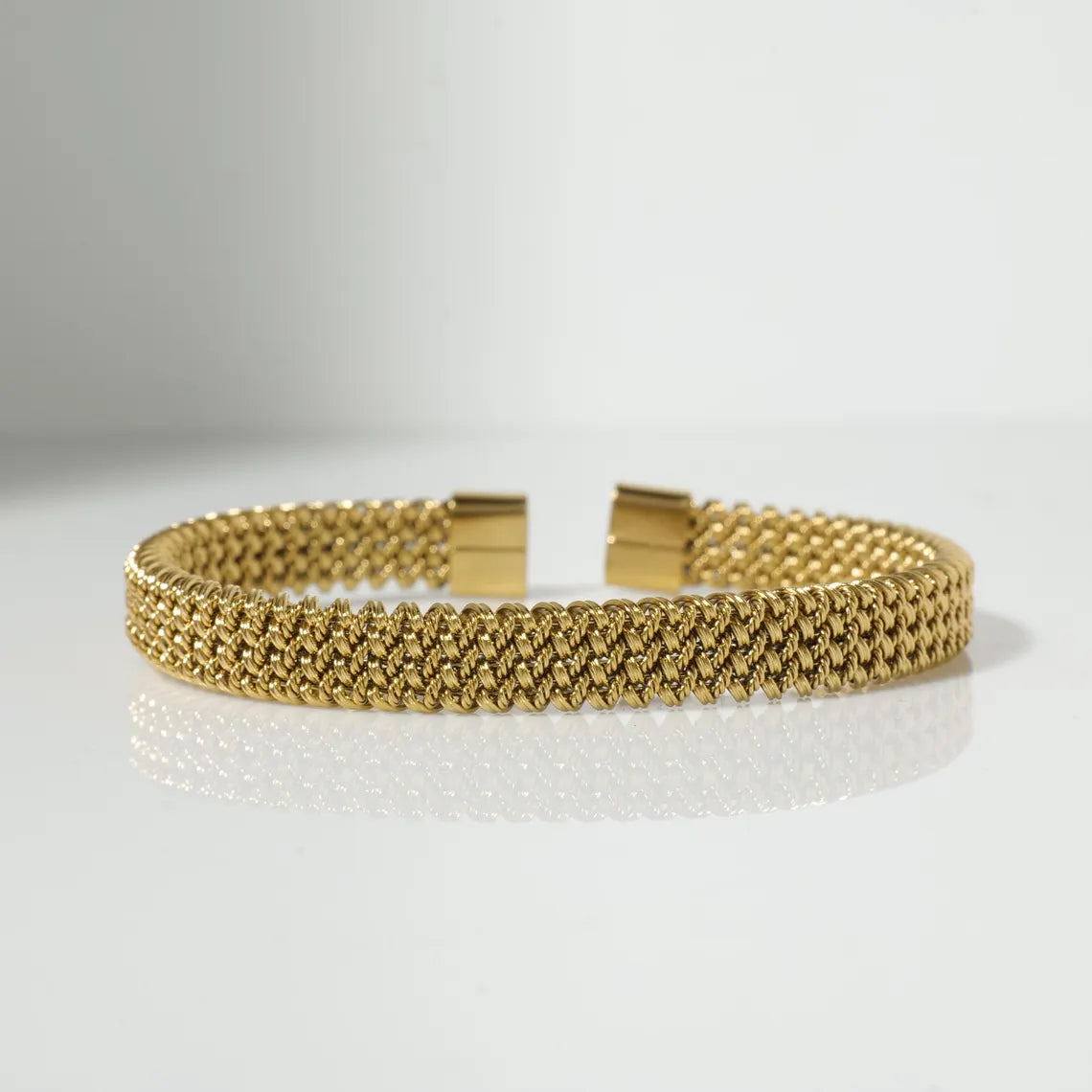 Mesh Gold Cuff - Medium