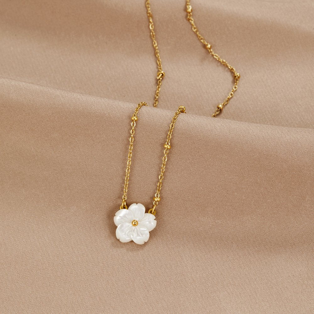 White Flower Set